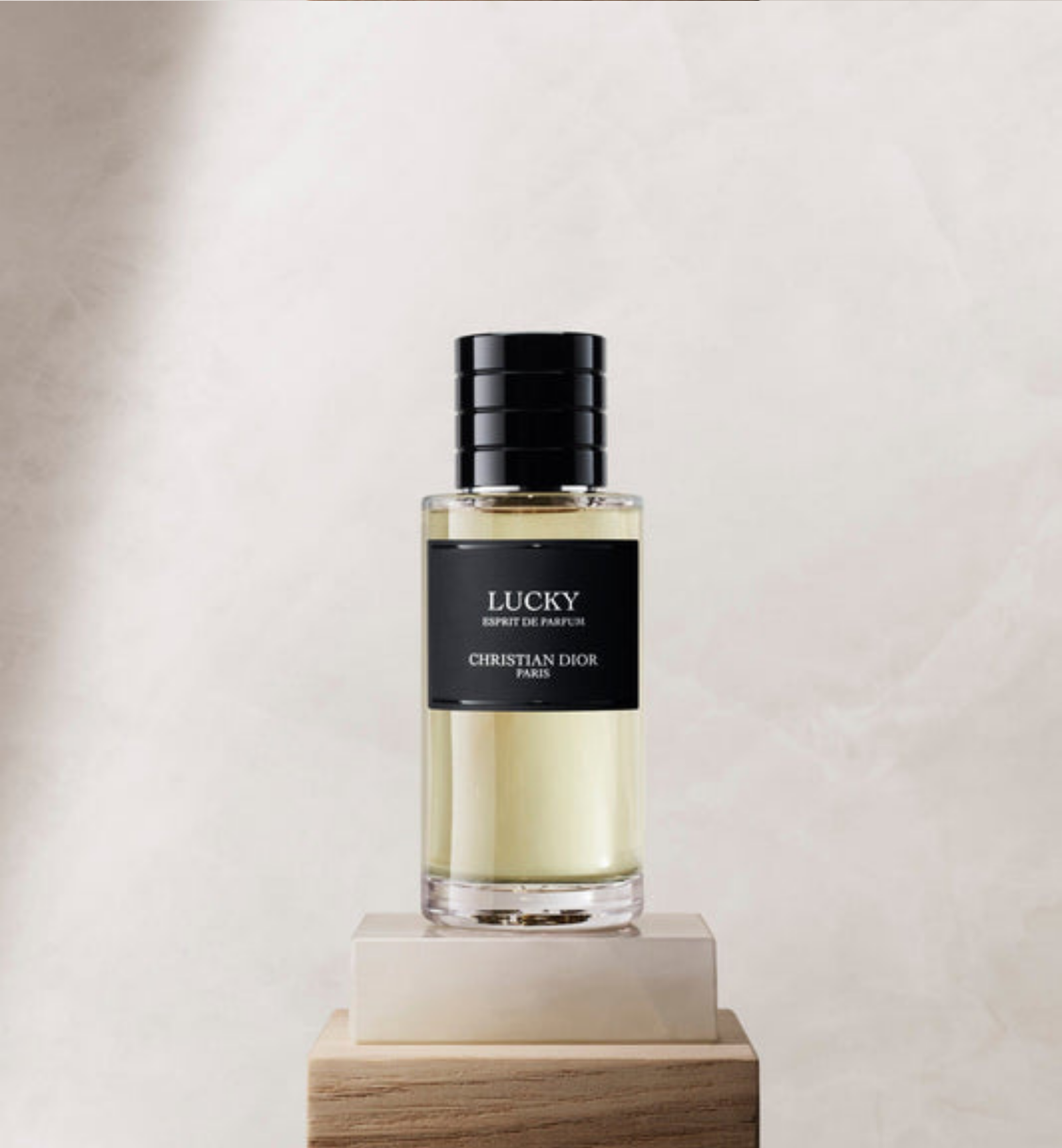 حديقة العطور - عطر ديور لاكي إسبريت دو بارفيوم للجنسين 100 مل عطر ديور لاكي إسبريت دو بارفيوم للجنسين 100 مل